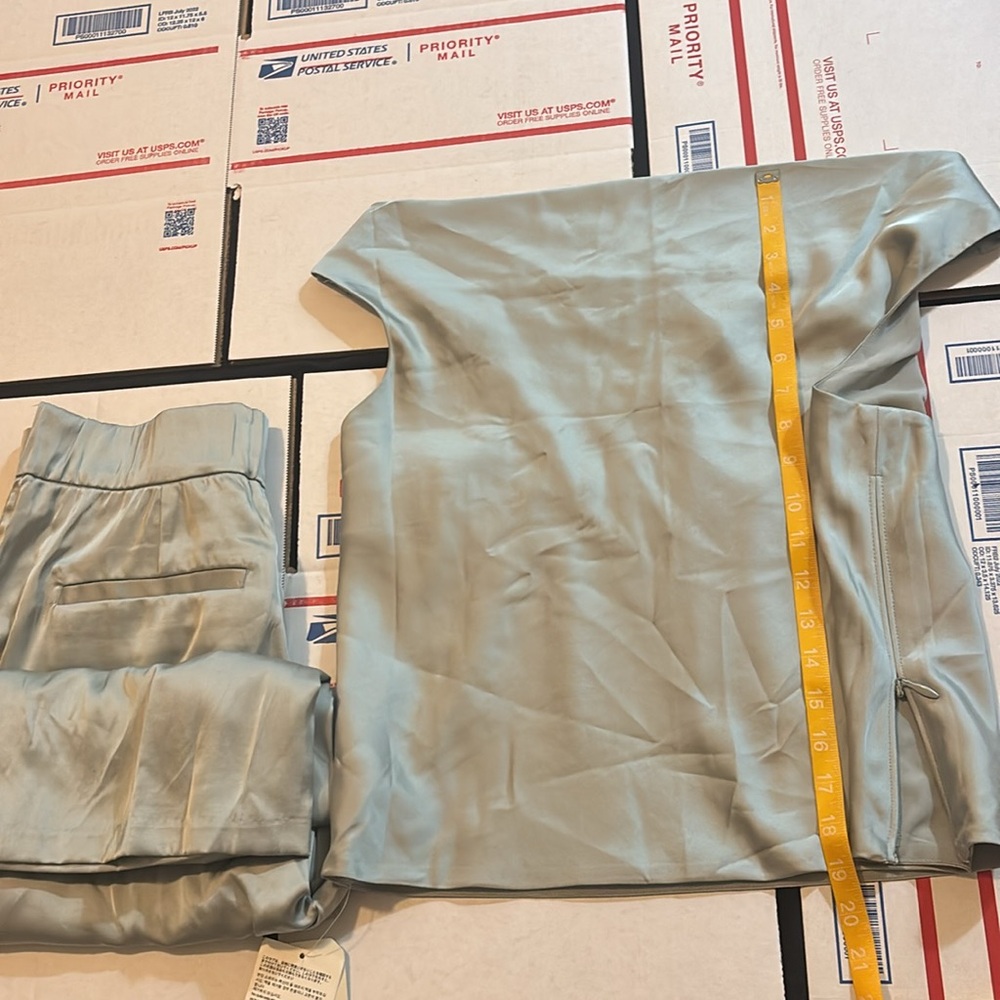 TWO PIECE TOP &  PANT SET WITH side left zipper top and two pocket pants
